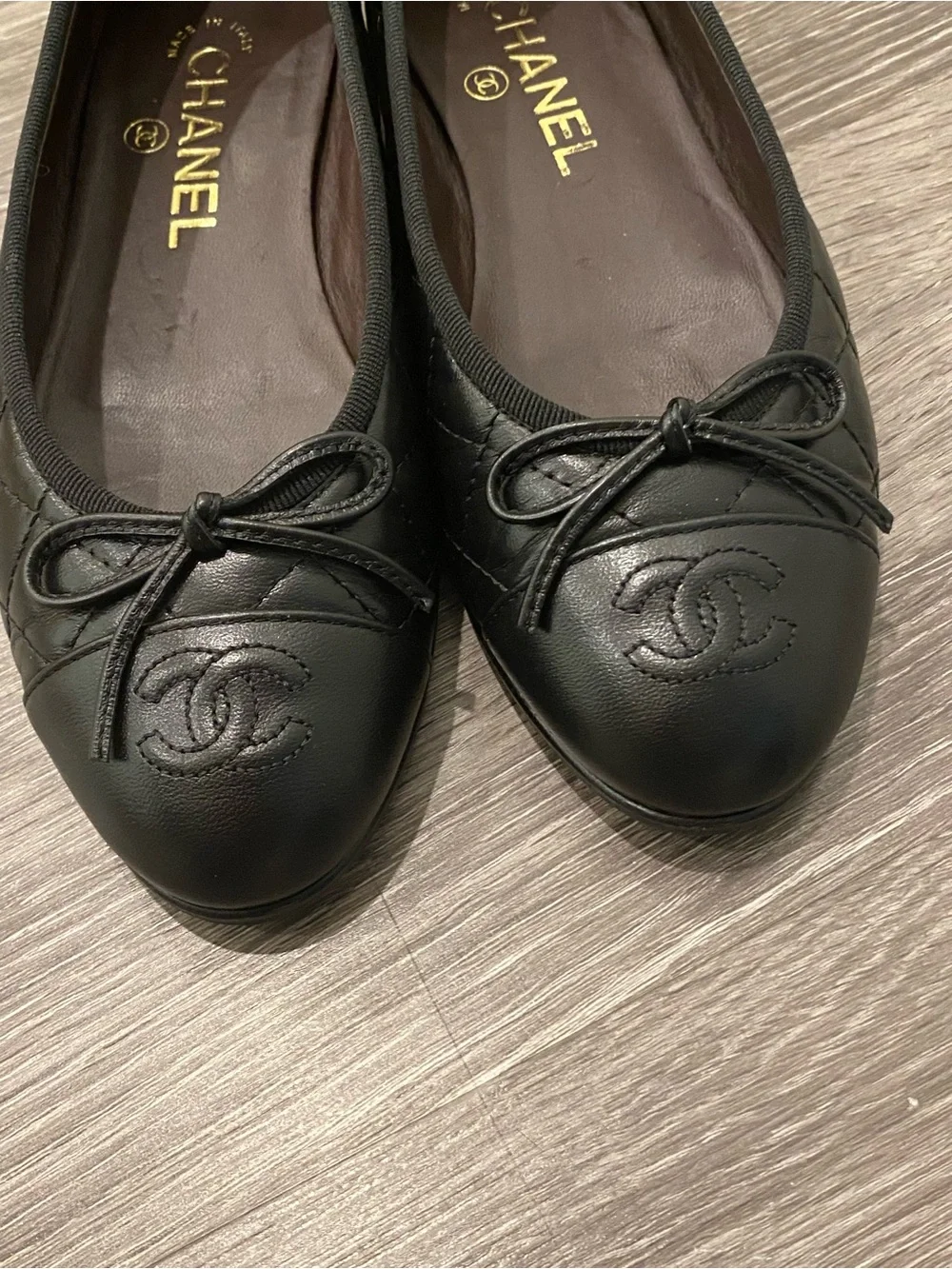 Barely Worn Chanel Black Quilted Aged Calfskin Leather Ballet Flats Size 6